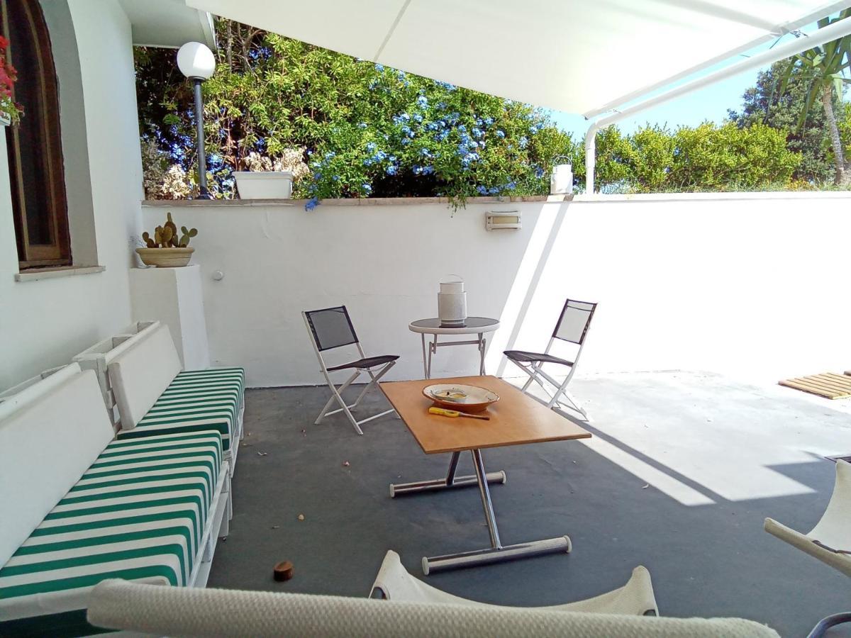 Cottage La Roccia Merine Dış mekan fotoğraf